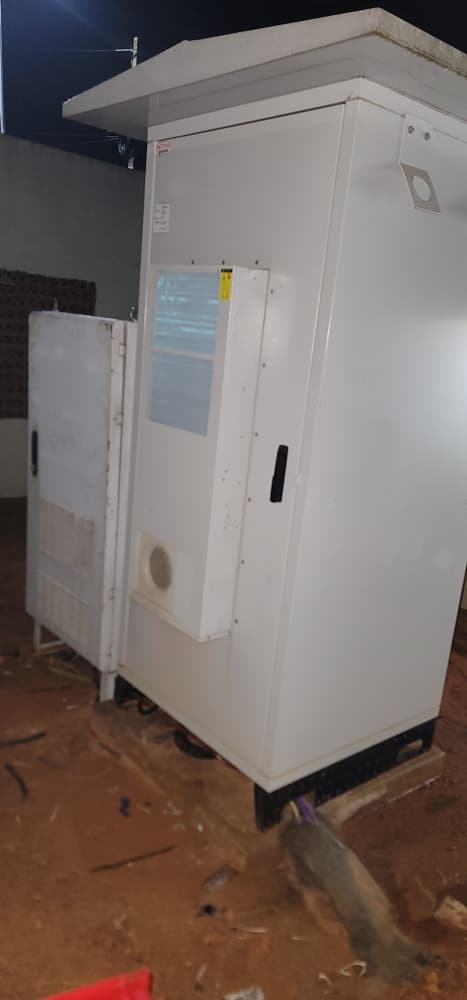 Outdoor telecom power cabinet